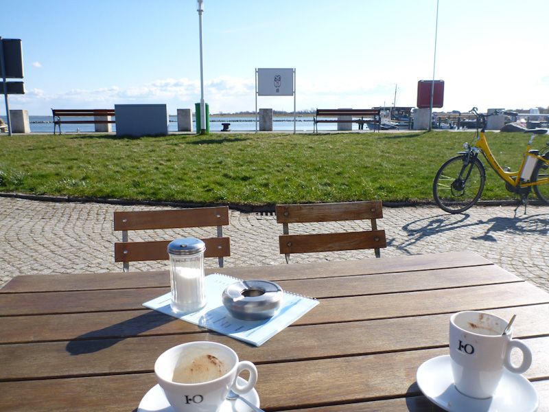 ...bei Kaffee und heißer Schokolade.