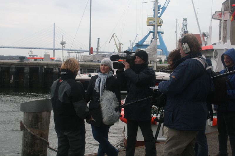 Silja beantwortet alle Fragen. (Foto: J. Subklew/Deutsches Meeresmuseum)