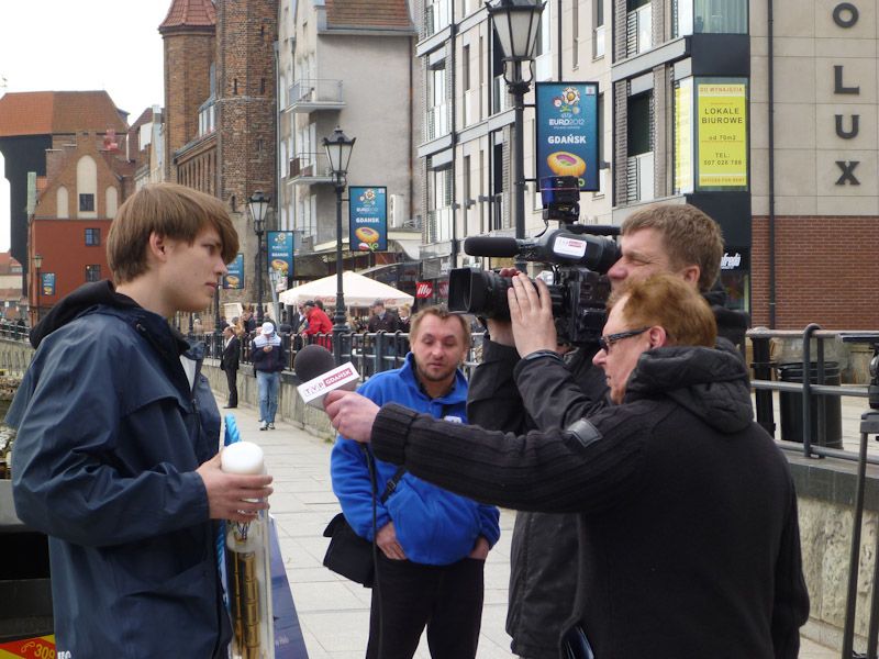 Vor dem polnischen Staatsfernsehen ist keiner sicher...