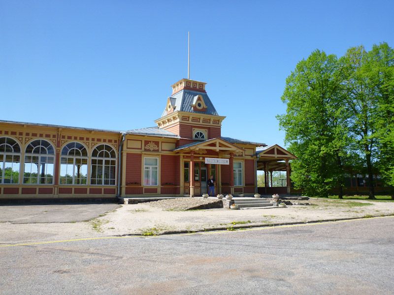 Der Bahnhof - hier kam der Zar aus St. Petersburg an.