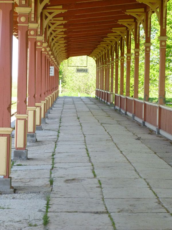 Heute kann man hier lange auf einen Zug warten....