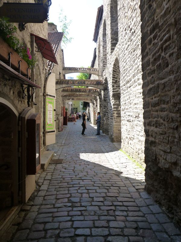 Viele Gassen sind unheimlich schön in Tallinn.