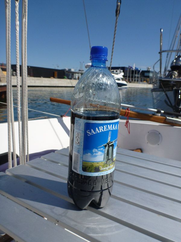 Bitte nicht trinken! Das ist unser altes Öl.