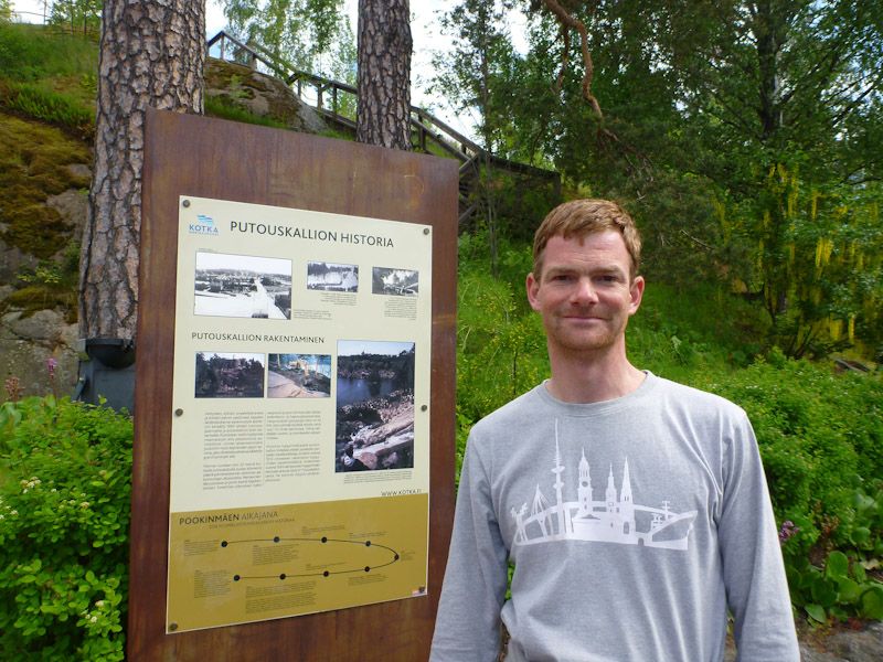 Wir erfahren, dass hier einst eine Ski-Sprungschanze stand.