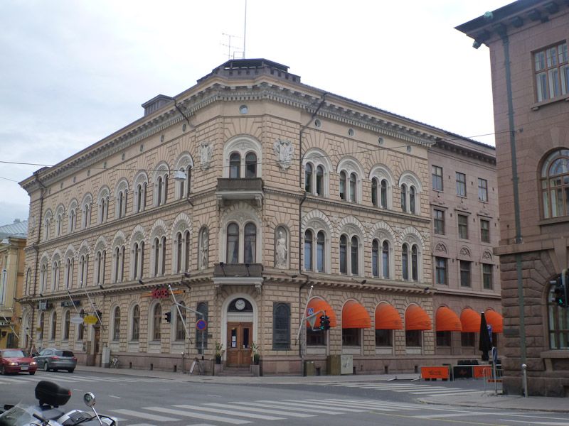 Mal wieder ein nettes Gebäude.