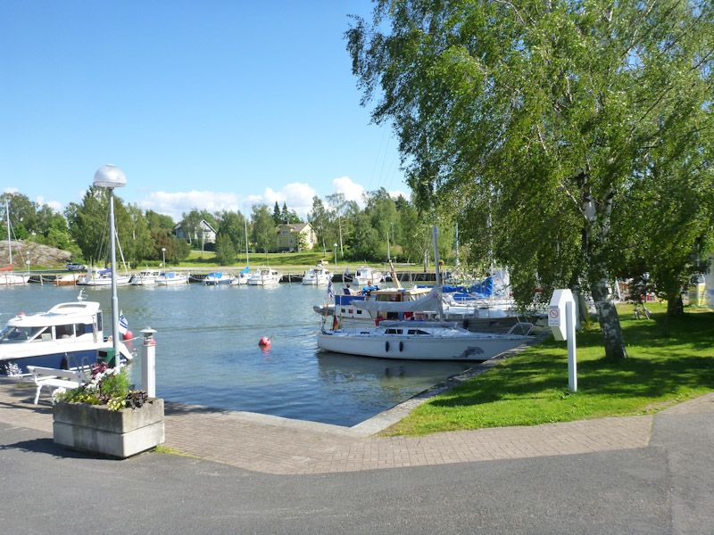 Wir liegen ganz geschützt.