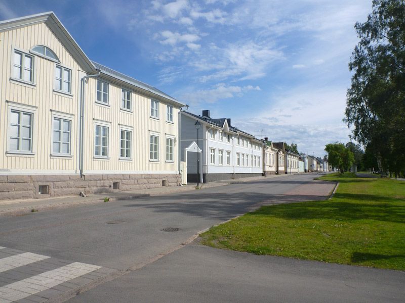 Auch hier gibt es nette Holzhäuser.