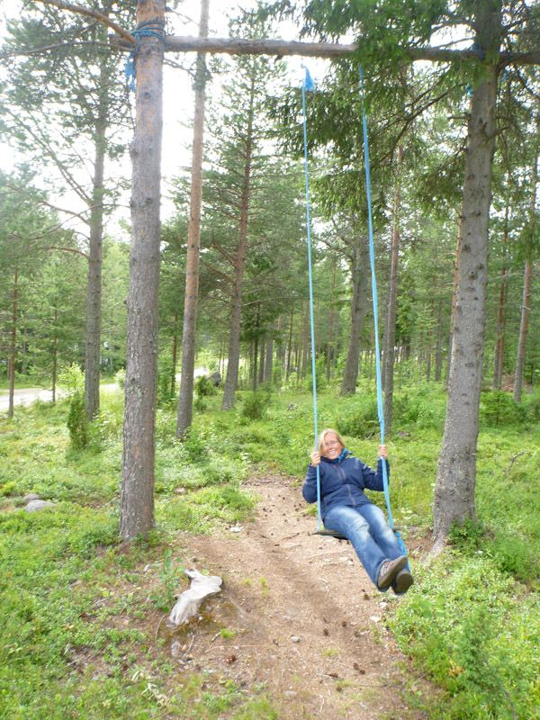 Eine richtig tolle Schaukel: Silja freut sich.