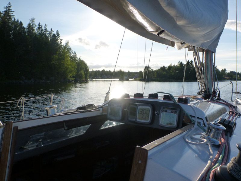 Gegen die Sonne sieht man die Tonnen kaum.