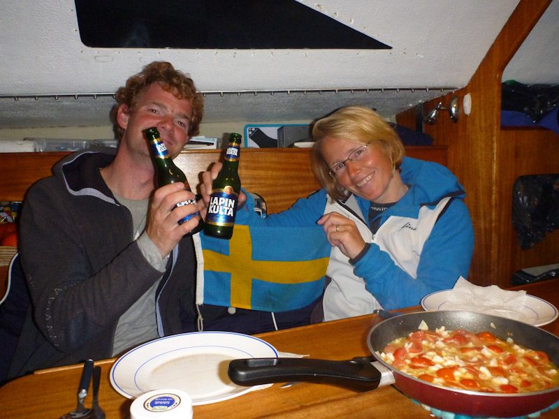 Wir feiern Abschied von Schweden und die Ankunft in Dänemark! Prost!