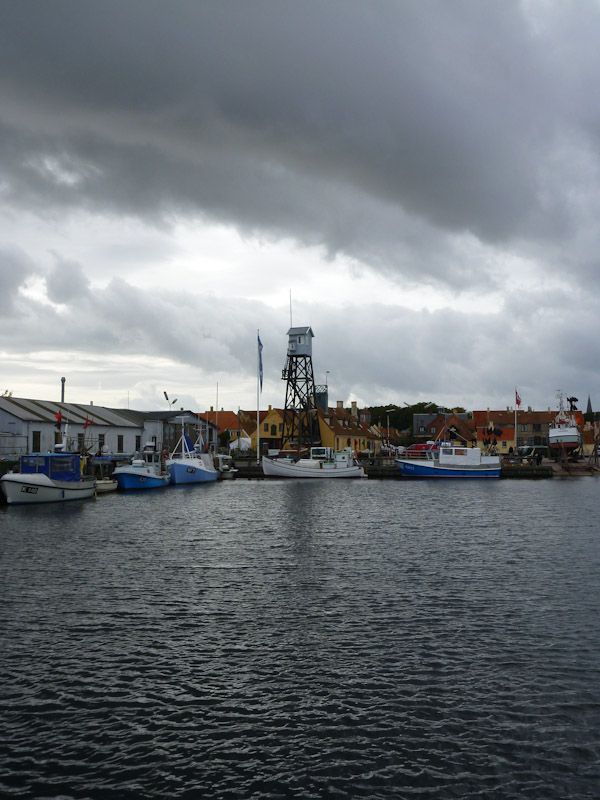 Hier finden wir auch noch "richtige" Fischer.